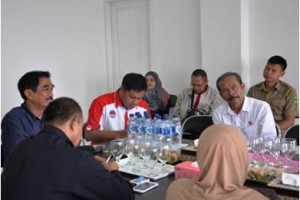 Jajaran BNN Kuningan saat menerina kunjungan komisi IV DPRD Kuningan.